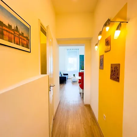 Spacious Buda Apartment Air Conditioning Budapest Exterior photo