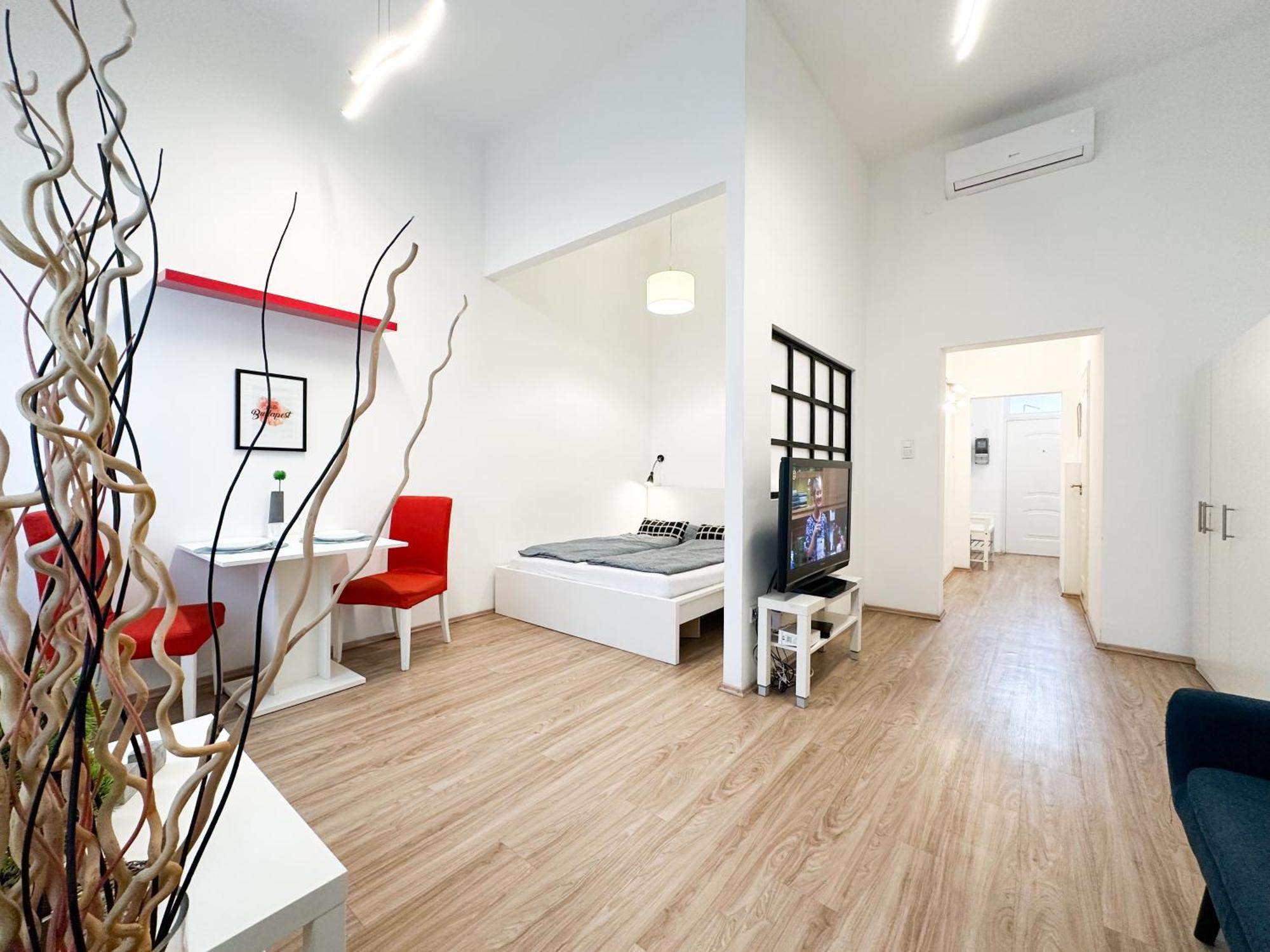 Spacious Buda Air Conditioning Budapest